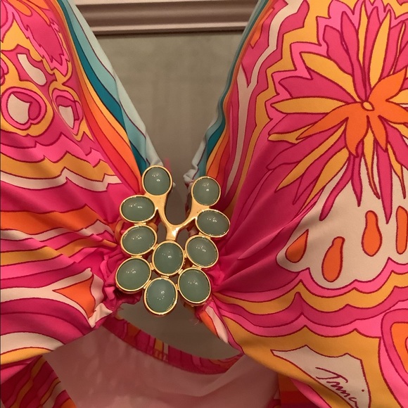 Beautiful Trina Turk one piece suit amazing ! - Picture 6 of 6